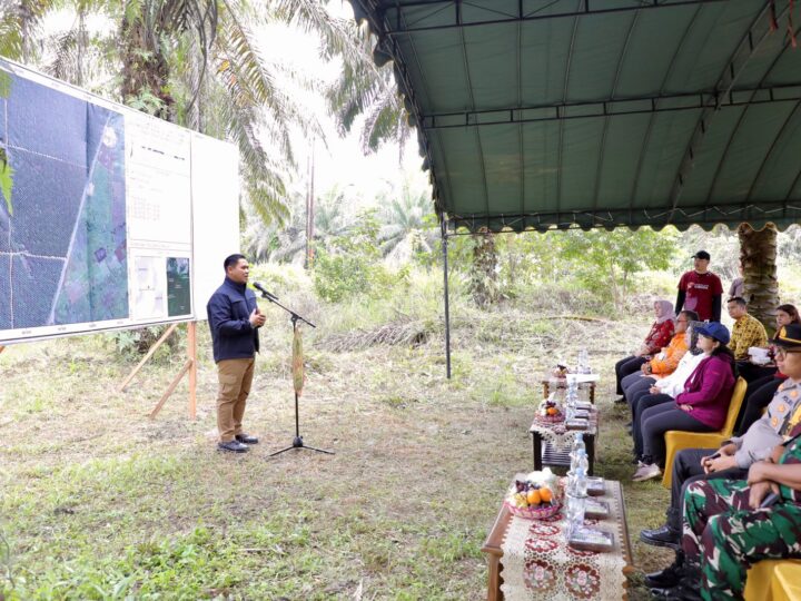 Wamendiktisaintek Tinjau Lokasi Calon Pembangunan Sekolah Unggul Garuda di Kabupaten Kotawaringin Barat