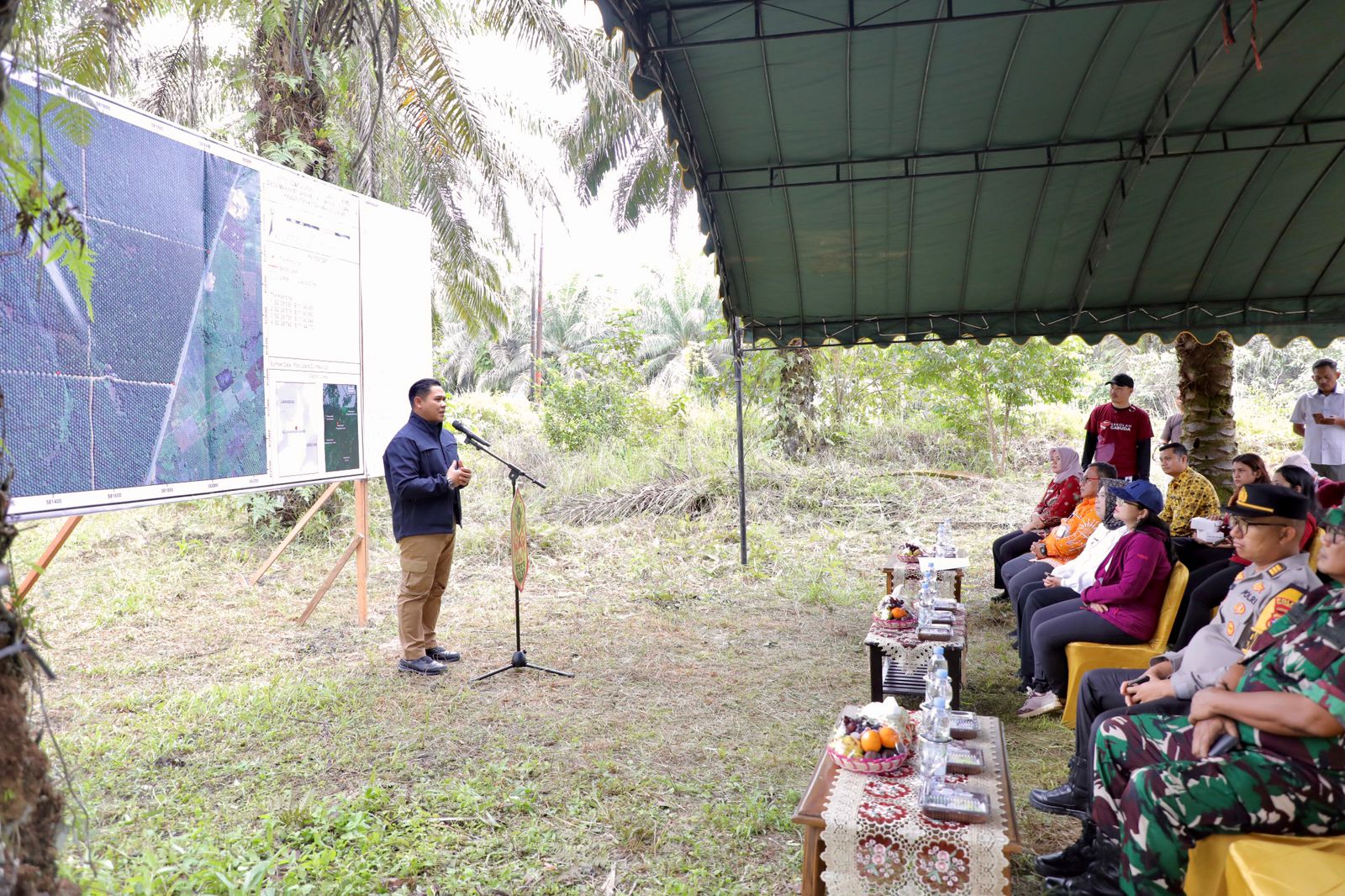 Wamendiktisaintek Tinjau Lokasi Calon Pembangunan Sekolah Unggul Garuda di Kabupaten Kotawaringin Barat