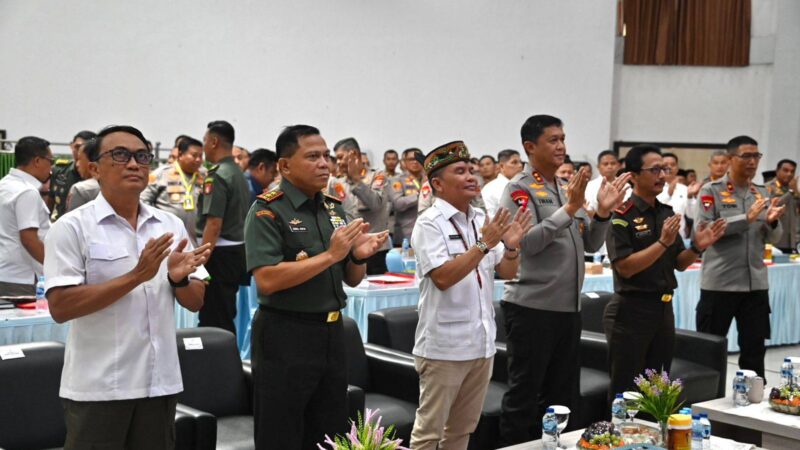 Gubernur Agustiar Sabran Narasumber Pada Rapat Pimpinan Polda Kalteng