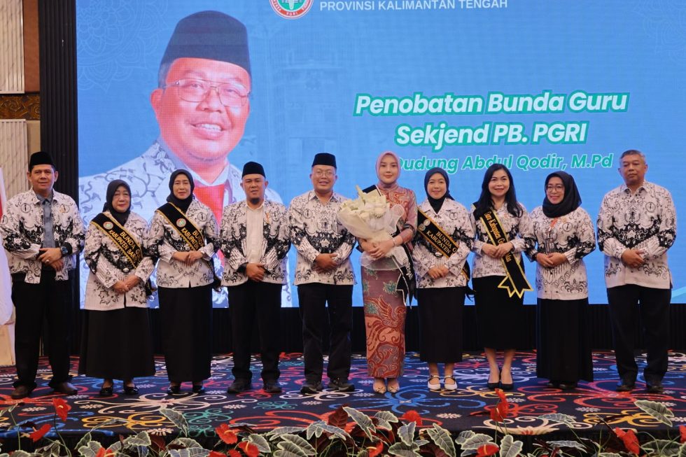 Komitmen Pemprov Kalteng Tingkatkan Kesejahteraan Guru Pada Acara Konkerprov PGRI