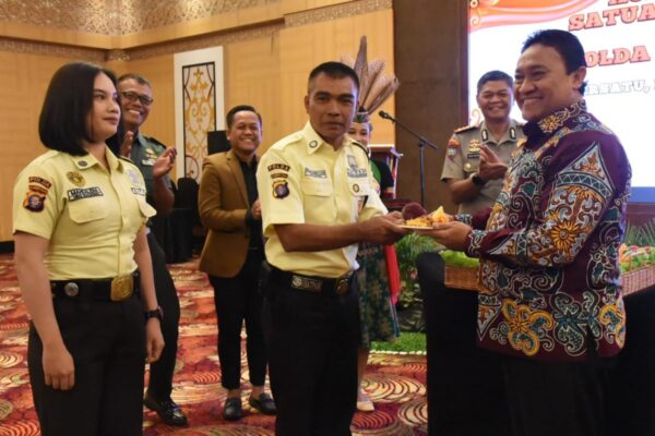 Peringati HUT ke-45 Satpam, Wagub Kalteng Tekankan Soliditas, Profesionalisme, dan Sinergi Keamanan