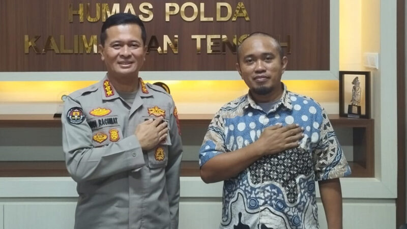 Jalin Silaturahmi, Ketua SMSI Kunjungi Humas Polda Kalteng