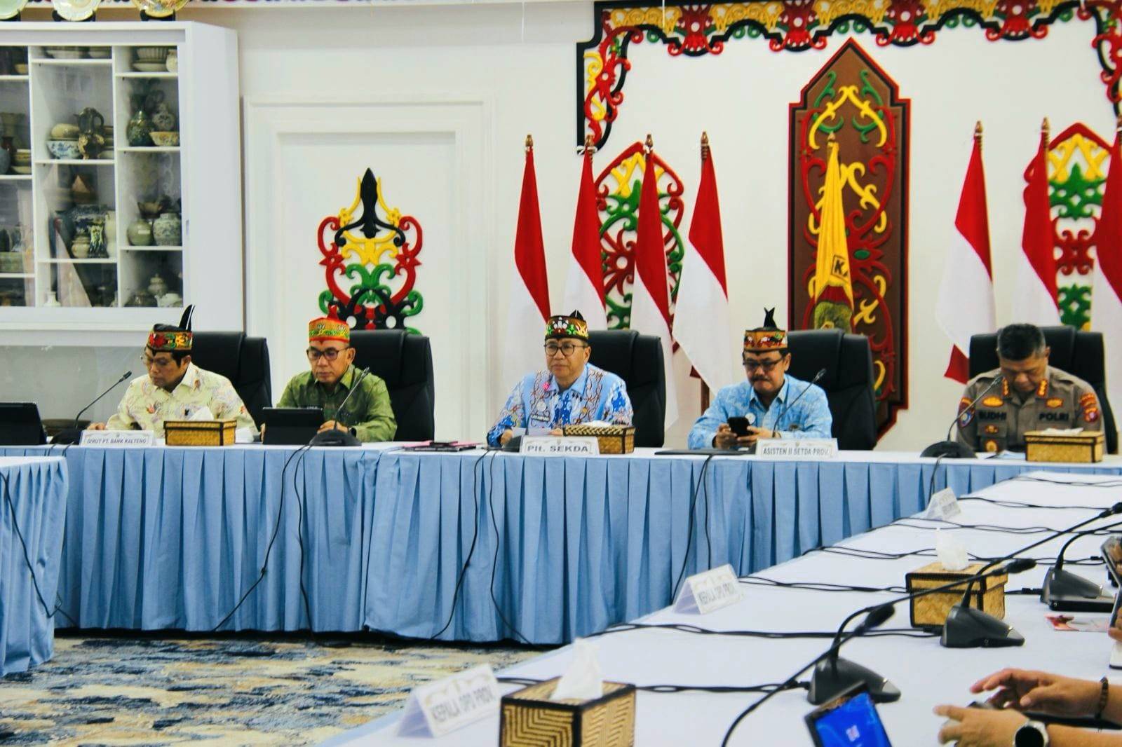 Plt. Sekda Kalteng Tegaskan Penyaluran Bantuan Tepat Sasaran dan Terintegrasi pada Rakor Unsur Pendukung KHBS
