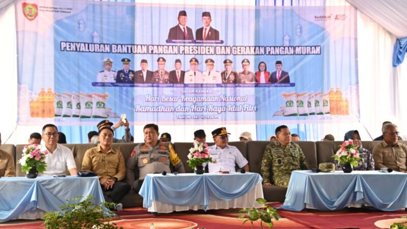 Ringankan Beban Masyarakat, Gubernur Kalteng Salurkan Sejumlah Bantuan Termasuk BLT KHBS di Kotawaringin Barat