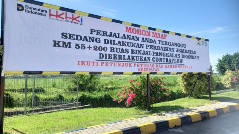 PT. HUTAMA KARYA (PERSERO) UJI COBA CONTRAFLOW RUAS TOL KM55  BINJAI-LANGSA