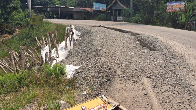 LONGSOR RUAS JALAN BARUT – MURA TAHUN 2027 DIUSULKAN PENANGANAN PERMANEN